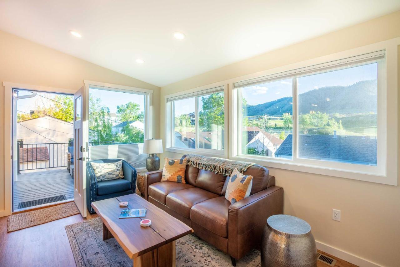 Modern Golden Cottage With Mtn Views Near Red Rocks Bagian luar foto